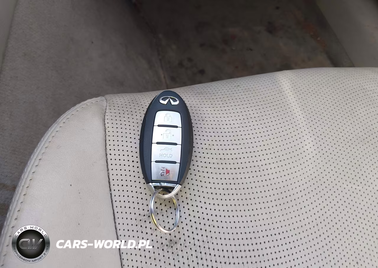 2015 Infiniti Q50 Premium VIN:JN1BV7AR0FM418014 - 11