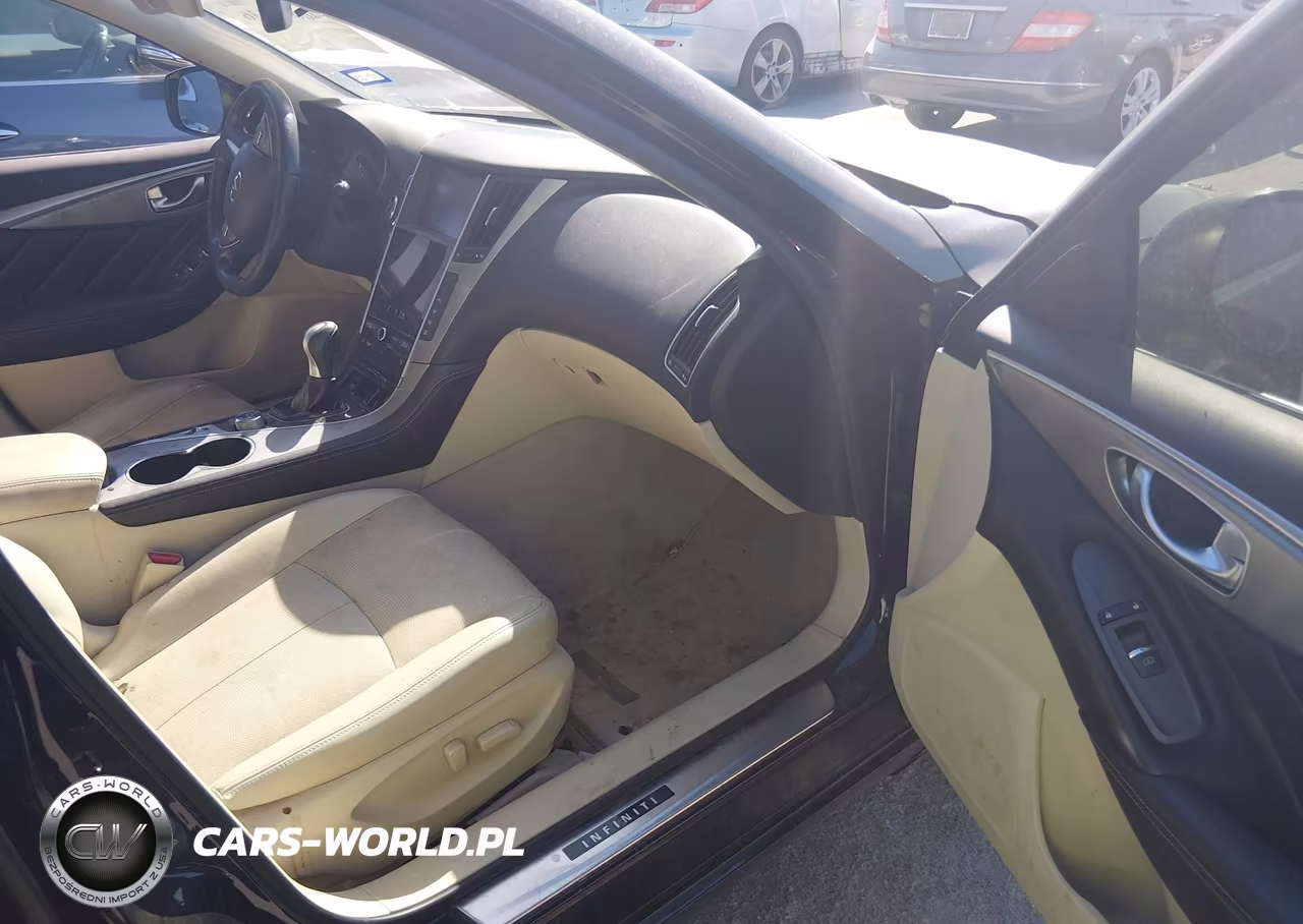 2015 Infiniti Q50 Premium VIN:JN1BV7AR0FM418014 - 5
