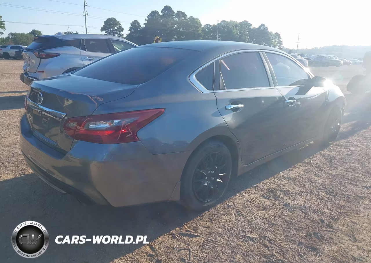 2018 Nissan Altima 2.5 S VIN:1N4AL3APXJC226822 - 4