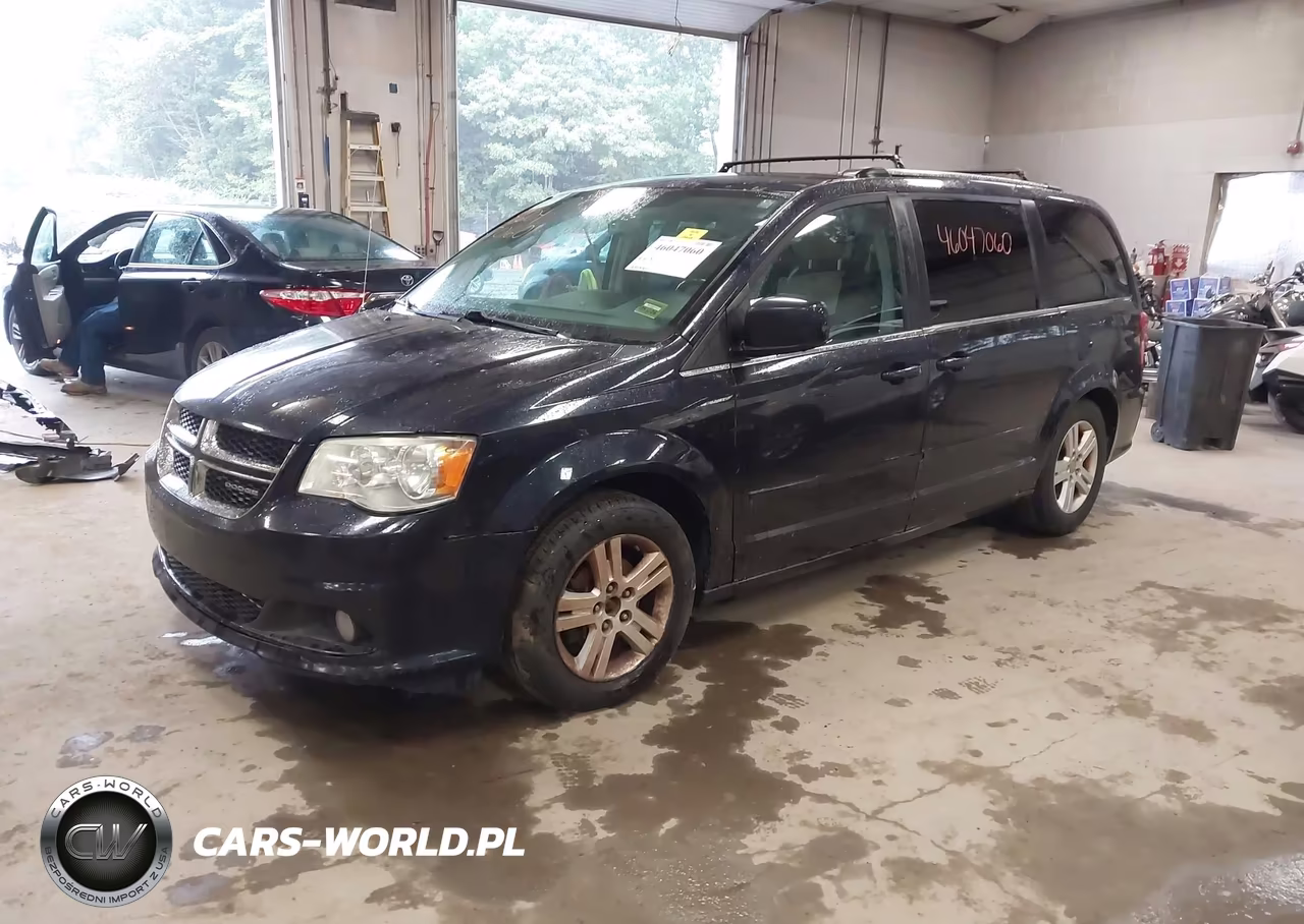 2011 Dodge Grand Caravan Crew VIN:2D4RN5DG3BR738318 - 2