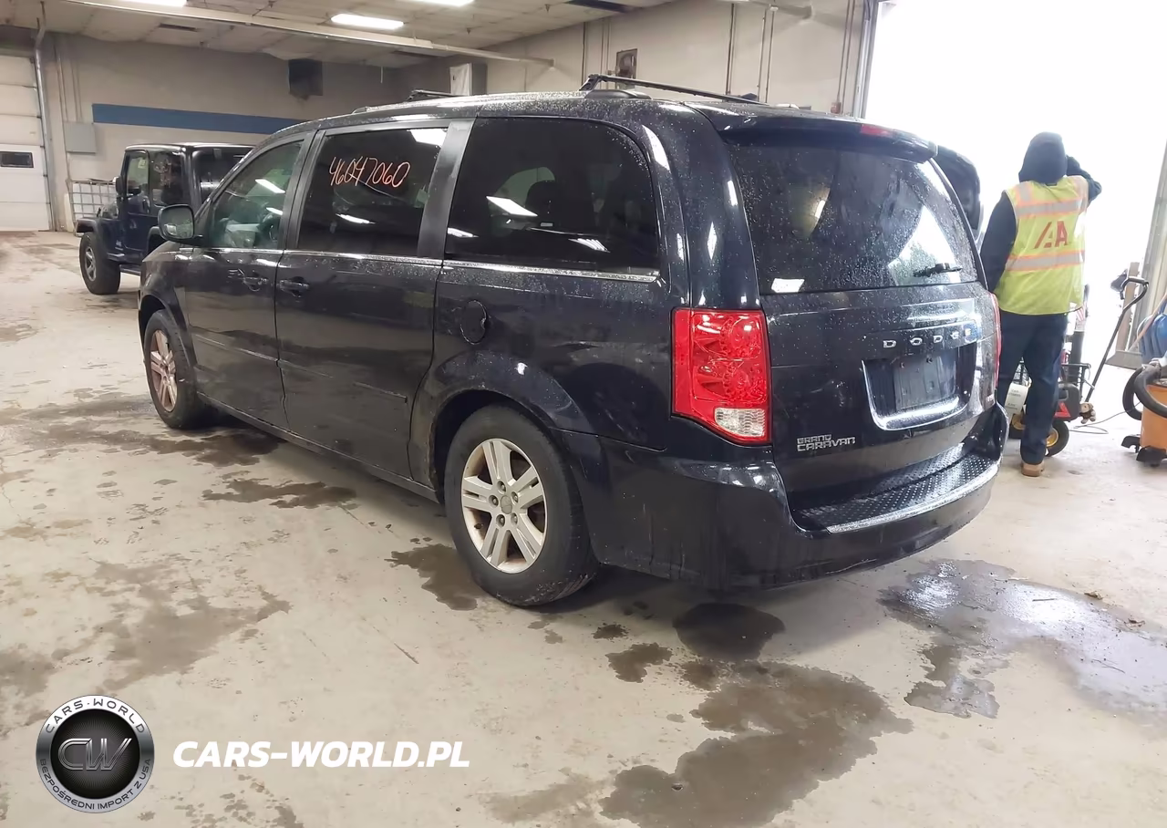 2011 Dodge Grand Caravan Crew VIN:2D4RN5DG3BR738318 - 3