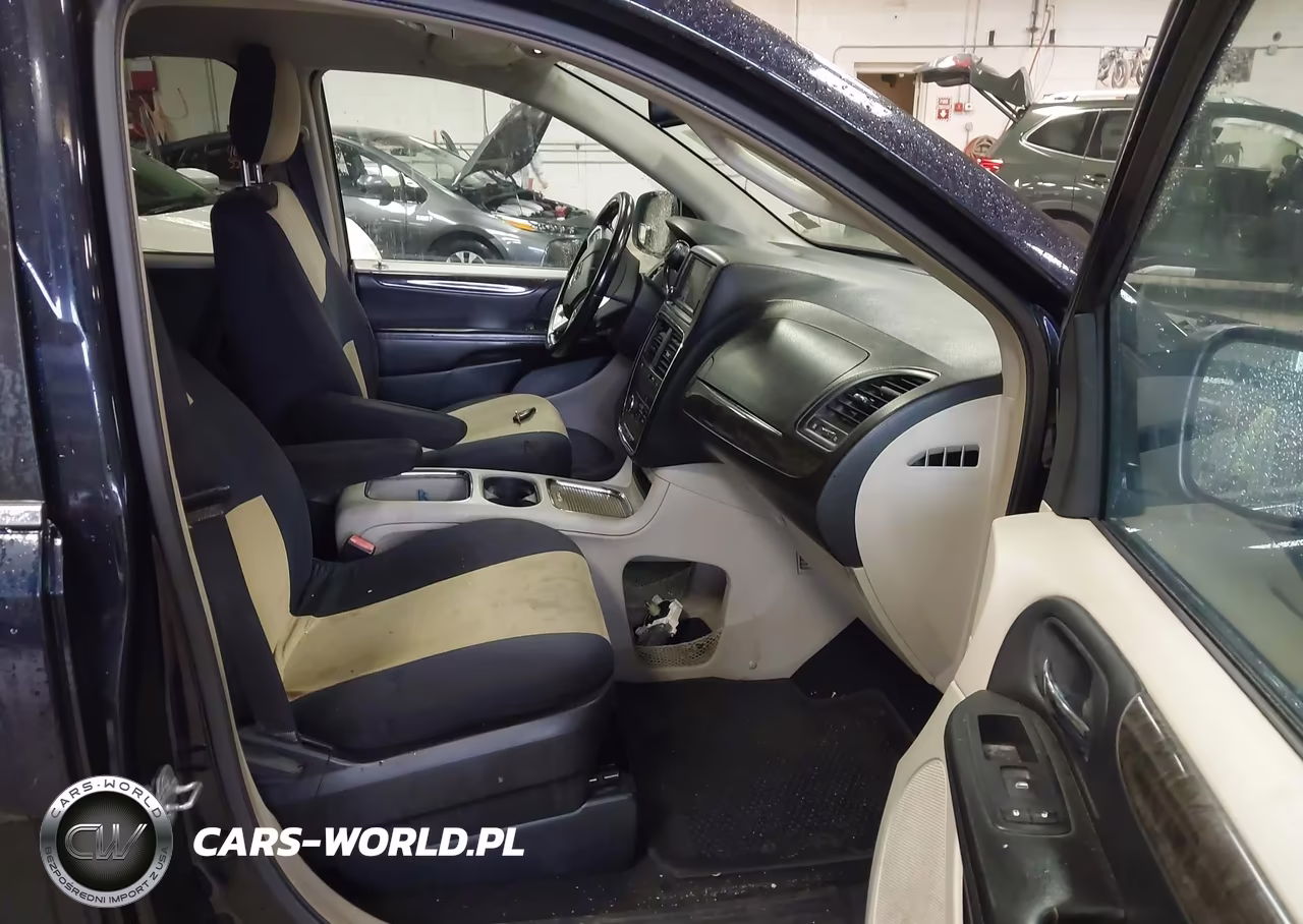 2011 Dodge Grand Caravan Crew VIN:2D4RN5DG3BR738318 - 5