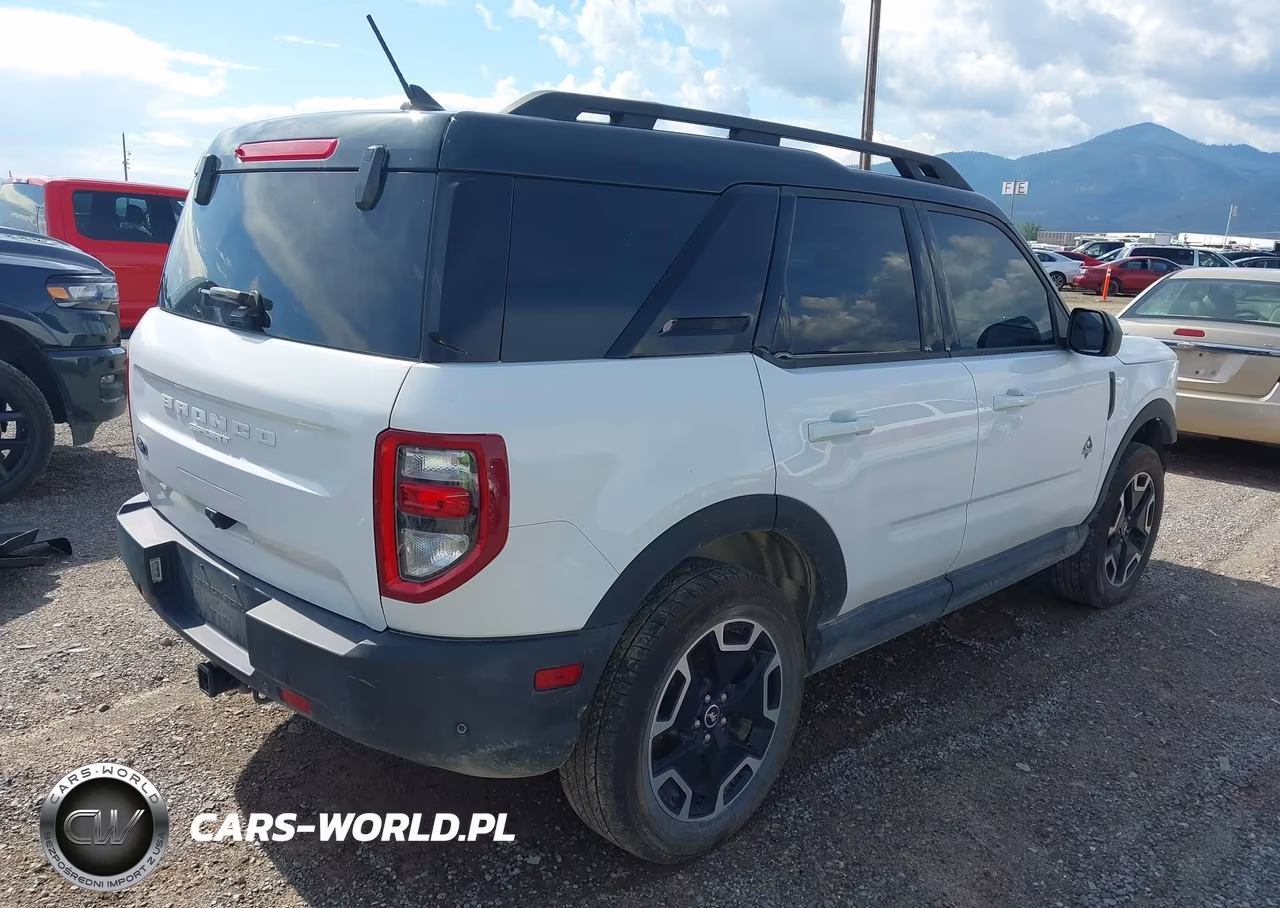 2022 Ford Bronco Sport Outer Banks VIN:3FMCR9C64NRE28874 - 4