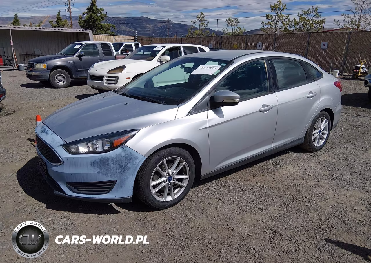 2015 Ford Focus Se VIN:1FADP3F28FL244743 - 2