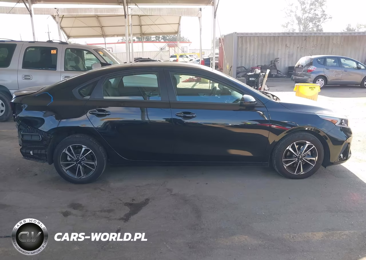 2024 Kia Forte Lxs VIN:3KPF24AD8RE731714 - 14