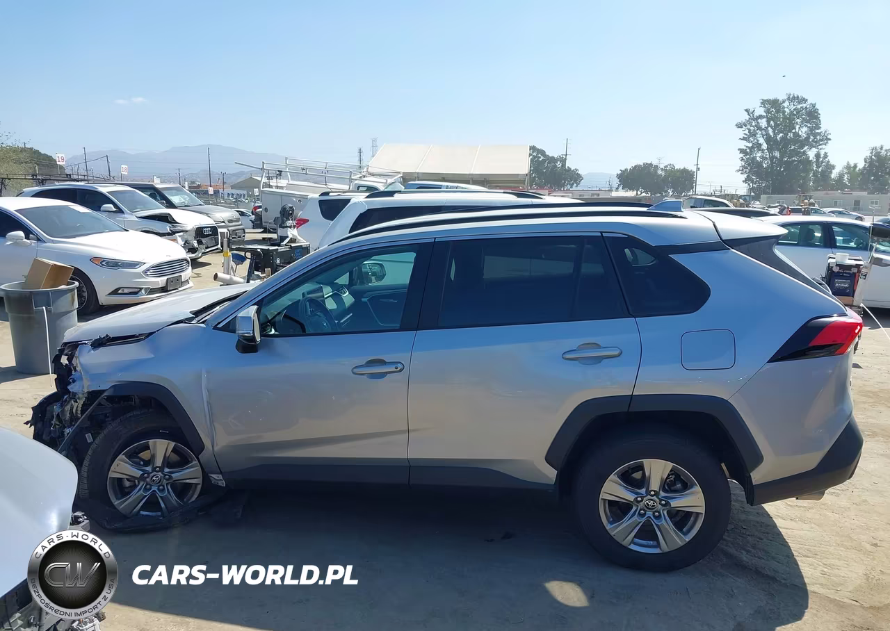 2024 Toyota Rav4 Xle VIN:2T3P1RFV9RW439046 - 14
