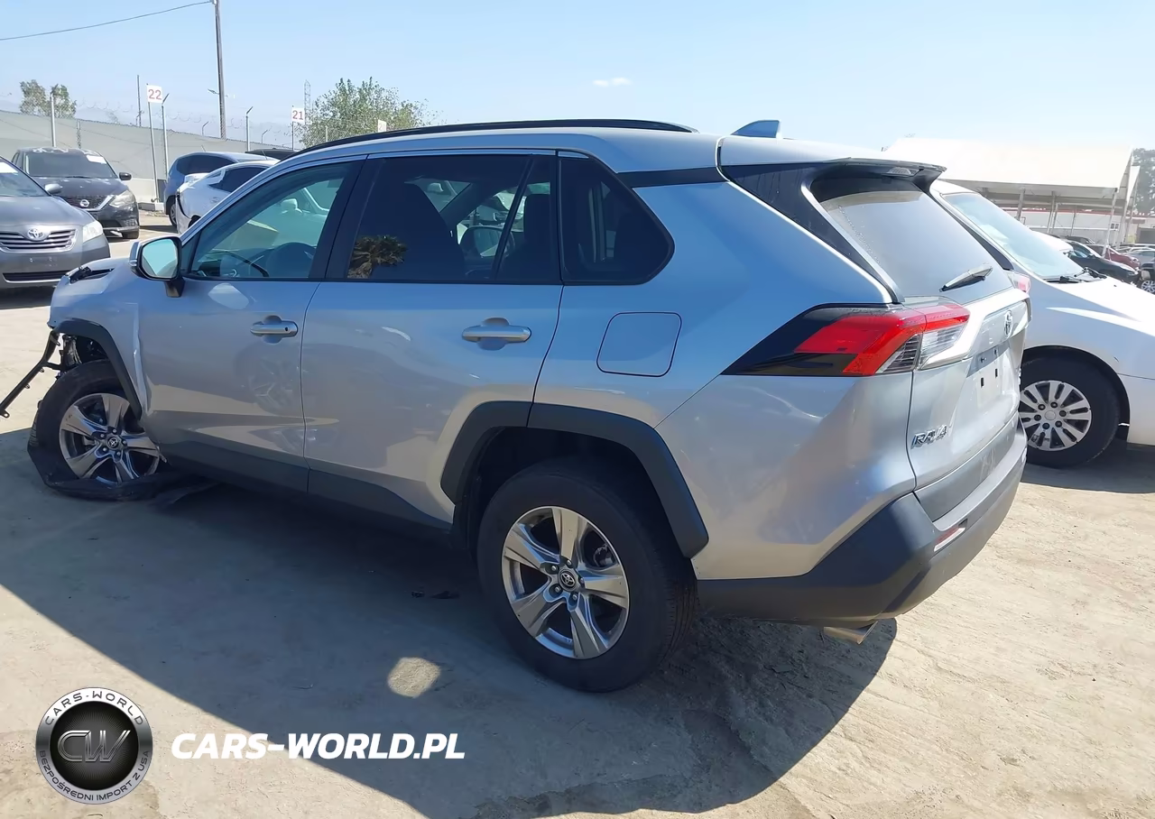 2024 Toyota Rav4 Xle VIN:2T3P1RFV9RW439046 - 3