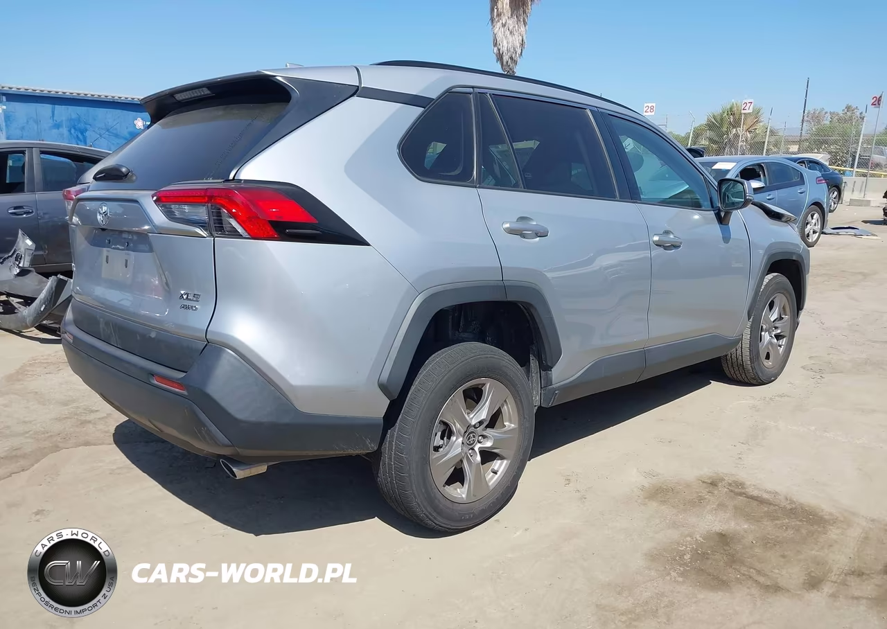 2024 Toyota Rav4 Xle VIN:2T3P1RFV9RW439046 - 4