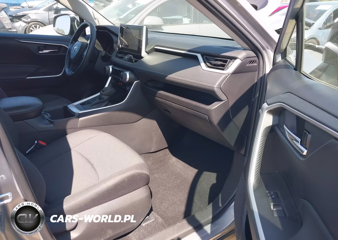 2024 Toyota Rav4 Xle VIN:2T3P1RFV9RW439046 - 5