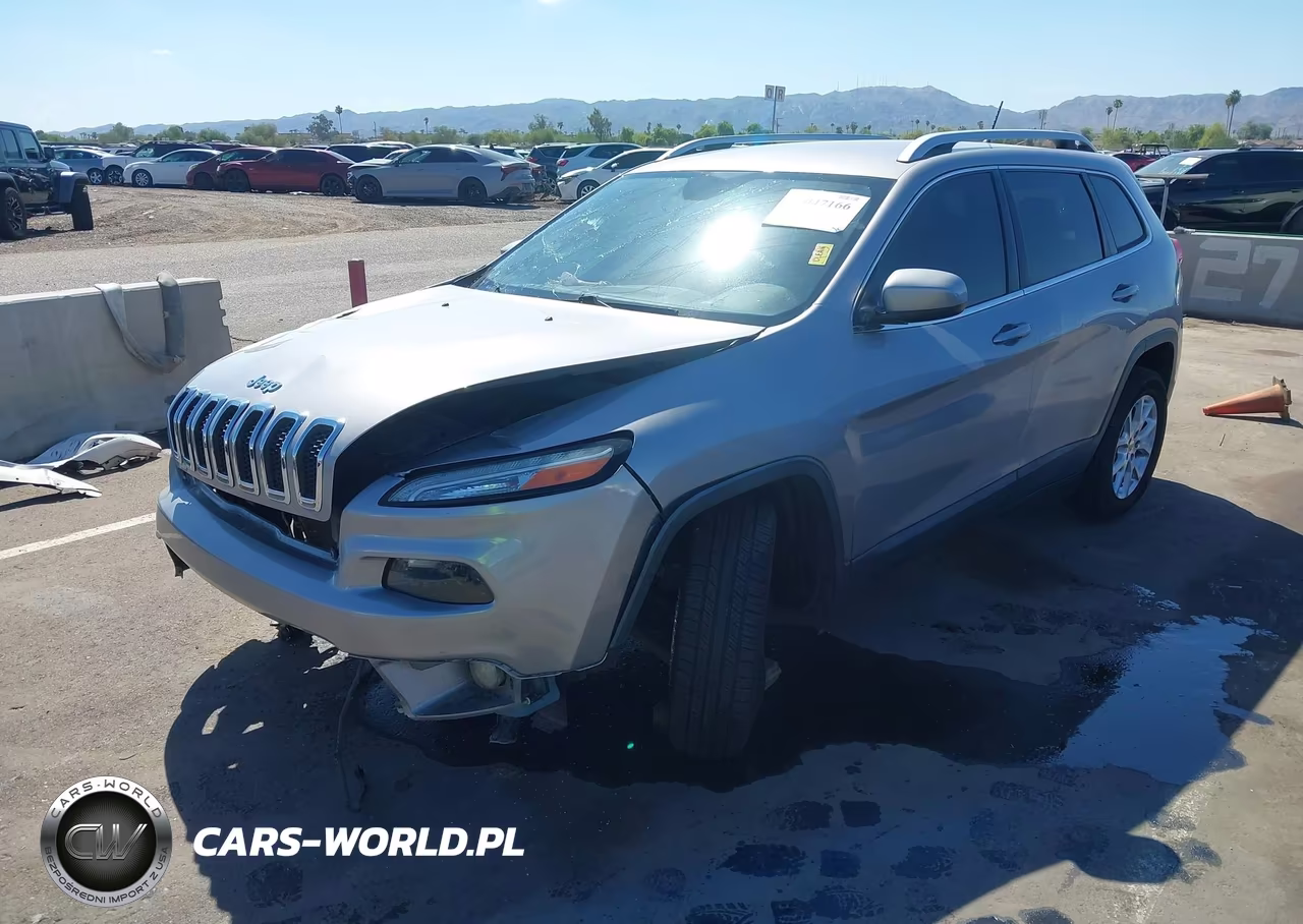 2017 Jeep Cherokee Latitude Fwd VIN:1C4PJLCBXHD235956 - 2