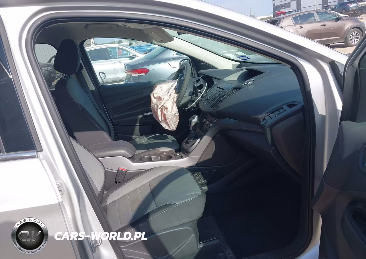 2016 Ford Escape Se VIN:1FMCU0G73GUA21752 - 5