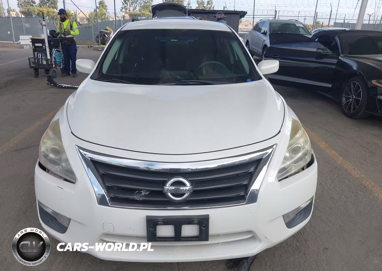 2014 Nissan Altima 2.5 S VIN:1N4AL3AP8EN232595 - 12