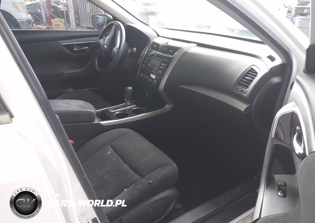 2014 Nissan Altima 2.5 S VIN:1N4AL3AP8EN232595 - 5