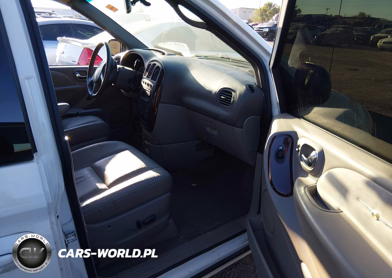 2002 Chrysler Town & Country Limited VIN:2C8GP64L72R796934 - 5