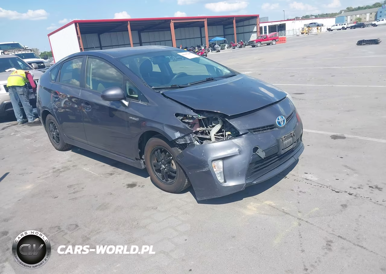 2015 Toyota Prius Two – zdjęcie 1 z 15