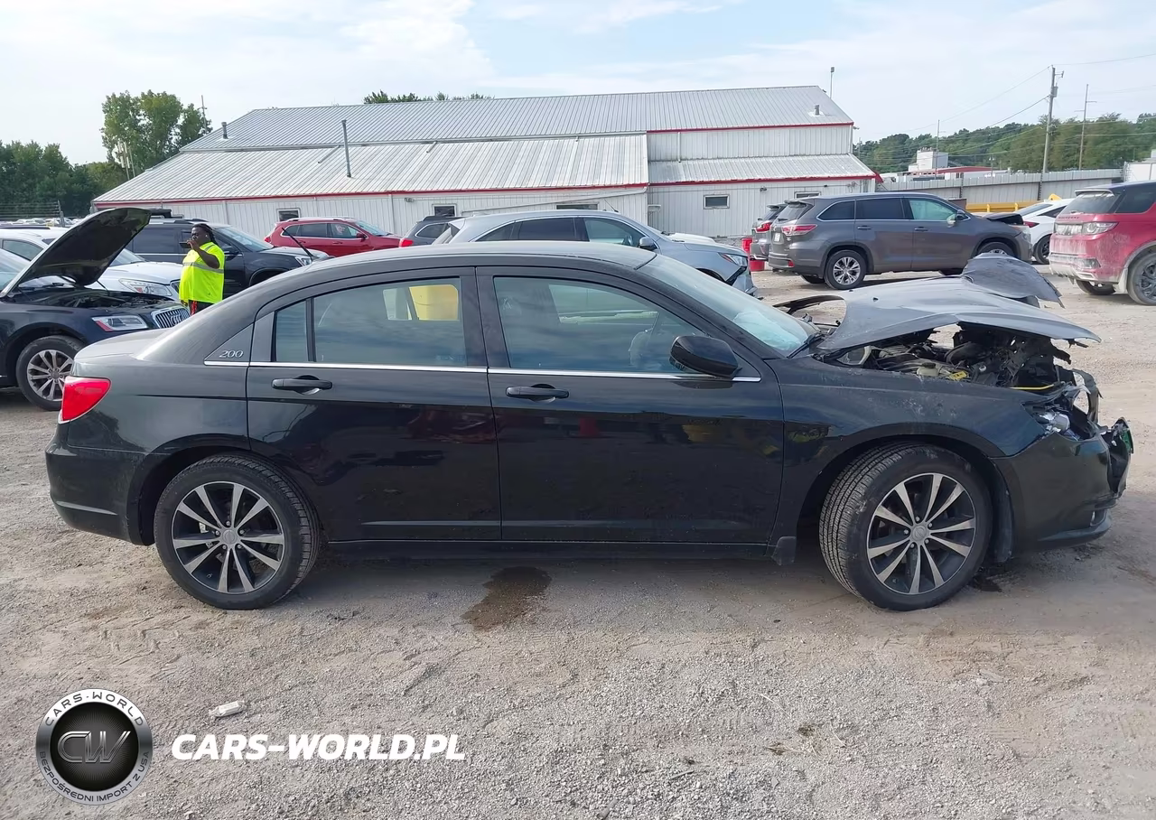 2013 Chrysler 200 Touring VIN:1C3CCBBB8DN515789 - 14
