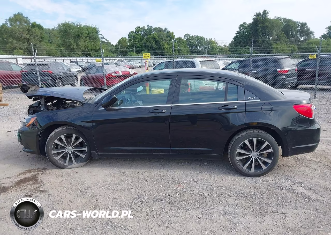 2013 Chrysler 200 Touring VIN:1C3CCBBB8DN515789 - 15