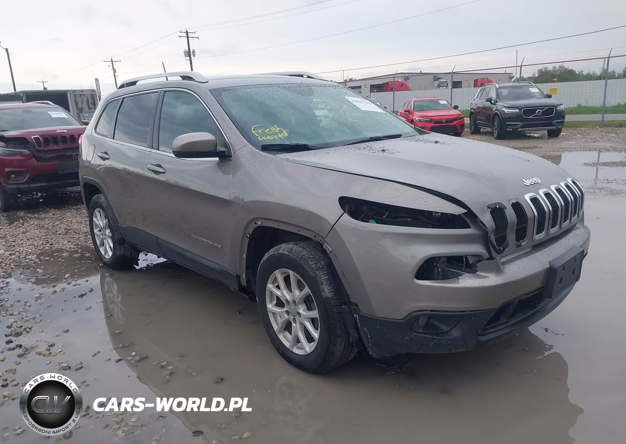 2018 Jeep Cherokee Latitude Plus 4X4 VIN:1C4PJMLX4JD586143 - 1
