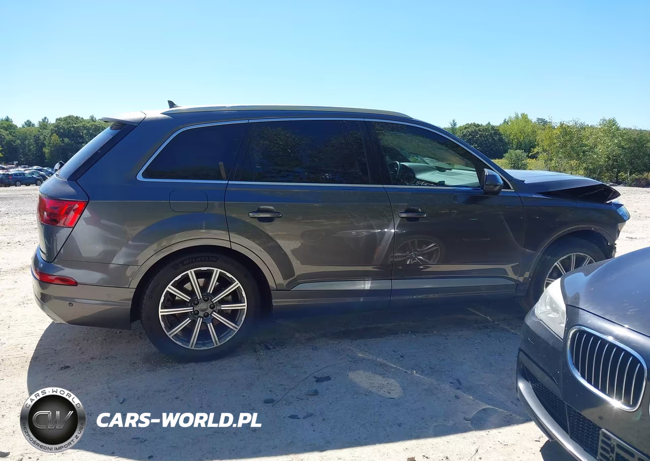2019 Audi Q7 55 Premium VIN:WA1VAAF78KD001772 - 13