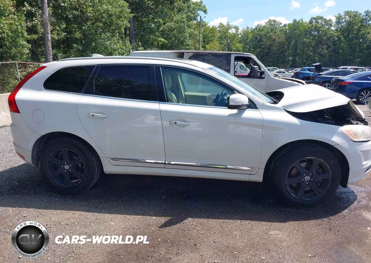 2014 Volvo Xc60 T6 R-Design Platinum VIN:YV4902DZ2E2536999 - 13