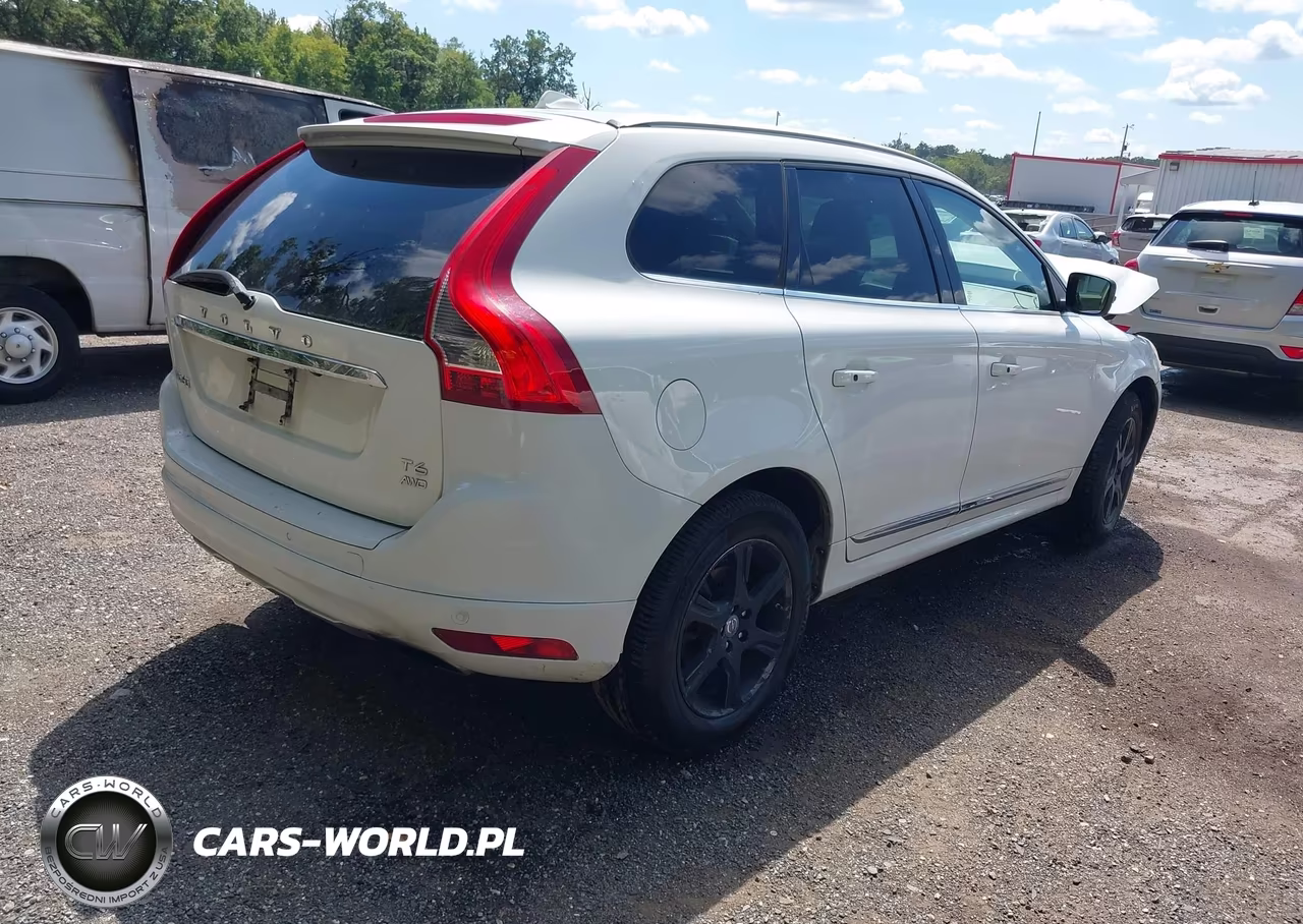 2014 Volvo Xc60 T6 R-Design Platinum VIN:YV4902DZ2E2536999 - 4
