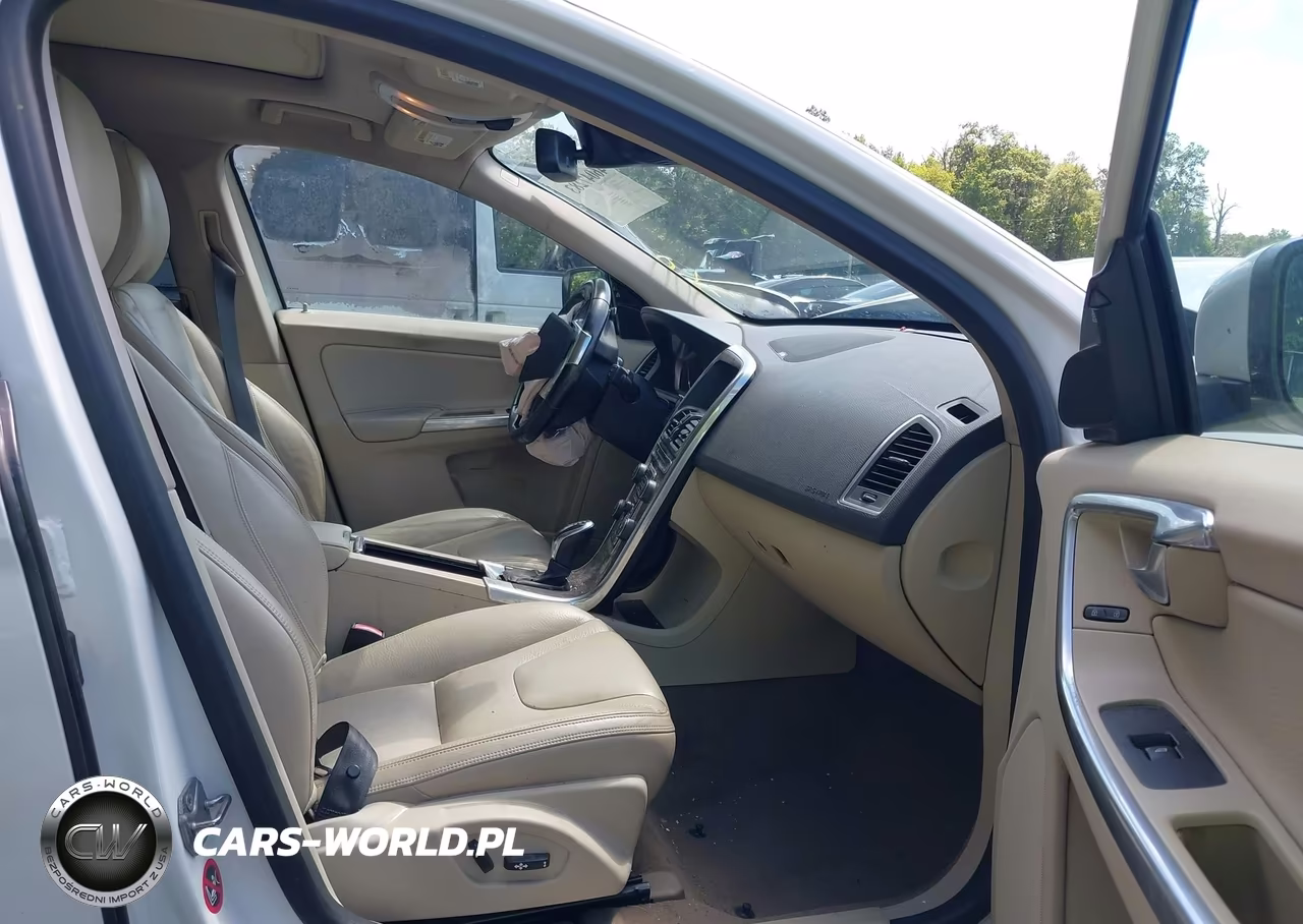 2014 Volvo Xc60 T6 R-Design Platinum VIN:YV4902DZ2E2536999 - 5