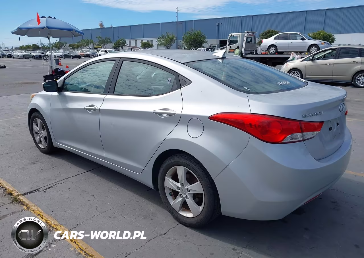 2011 Hyundai Elantra Gls VIN:5NPDH4AE0BH001876 - 3