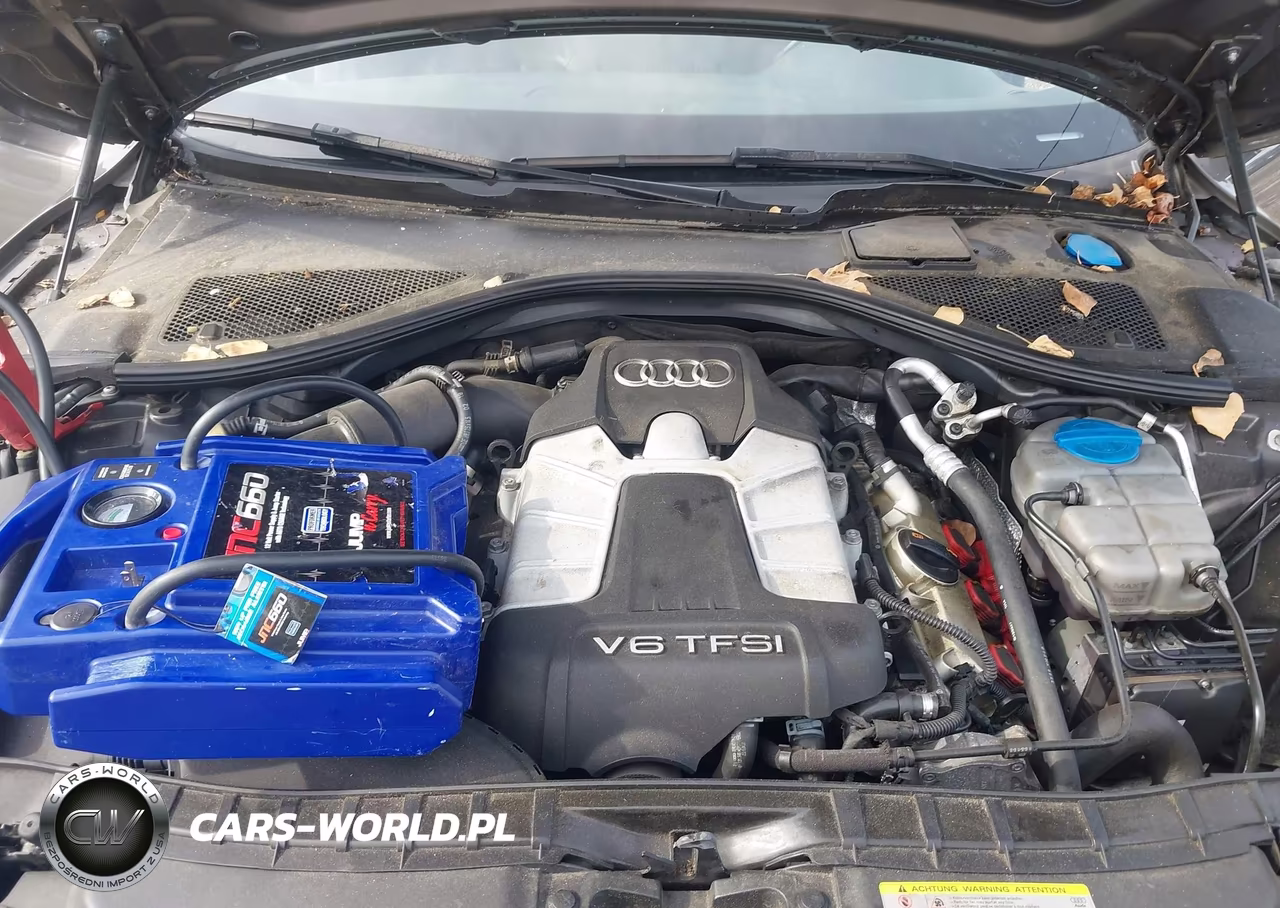 2012 Audi A7 Premium VIN:WAUYGAFC8CN109557 - 10