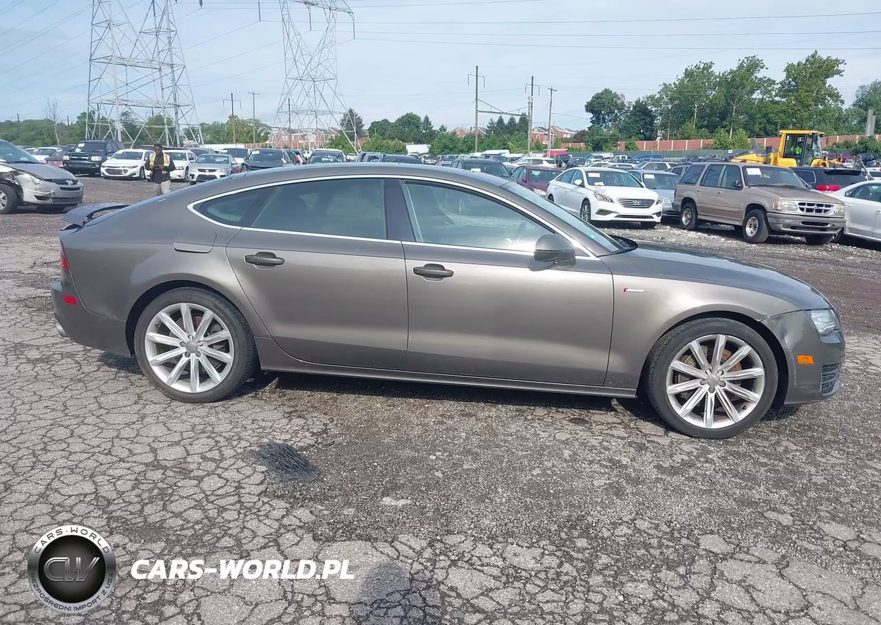 2012 Audi A7 Premium VIN:WAUYGAFC8CN109557 - 12