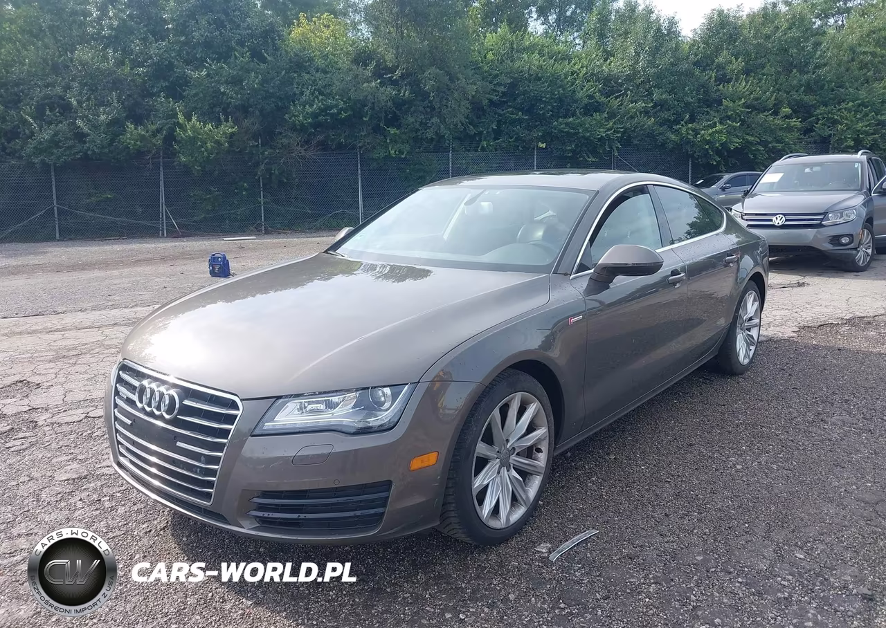 2012 Audi A7 Premium VIN:WAUYGAFC8CN109557 - 2