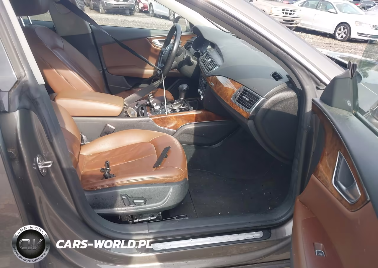 2012 Audi A7 Premium VIN:WAUYGAFC8CN109557 - 5