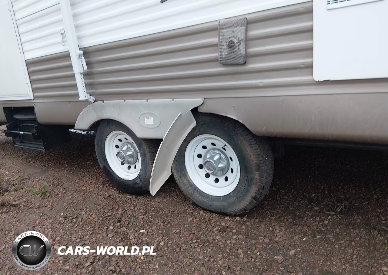 2011 Riverside Travel Trailer VIN:521BT3921BP015271 - 16