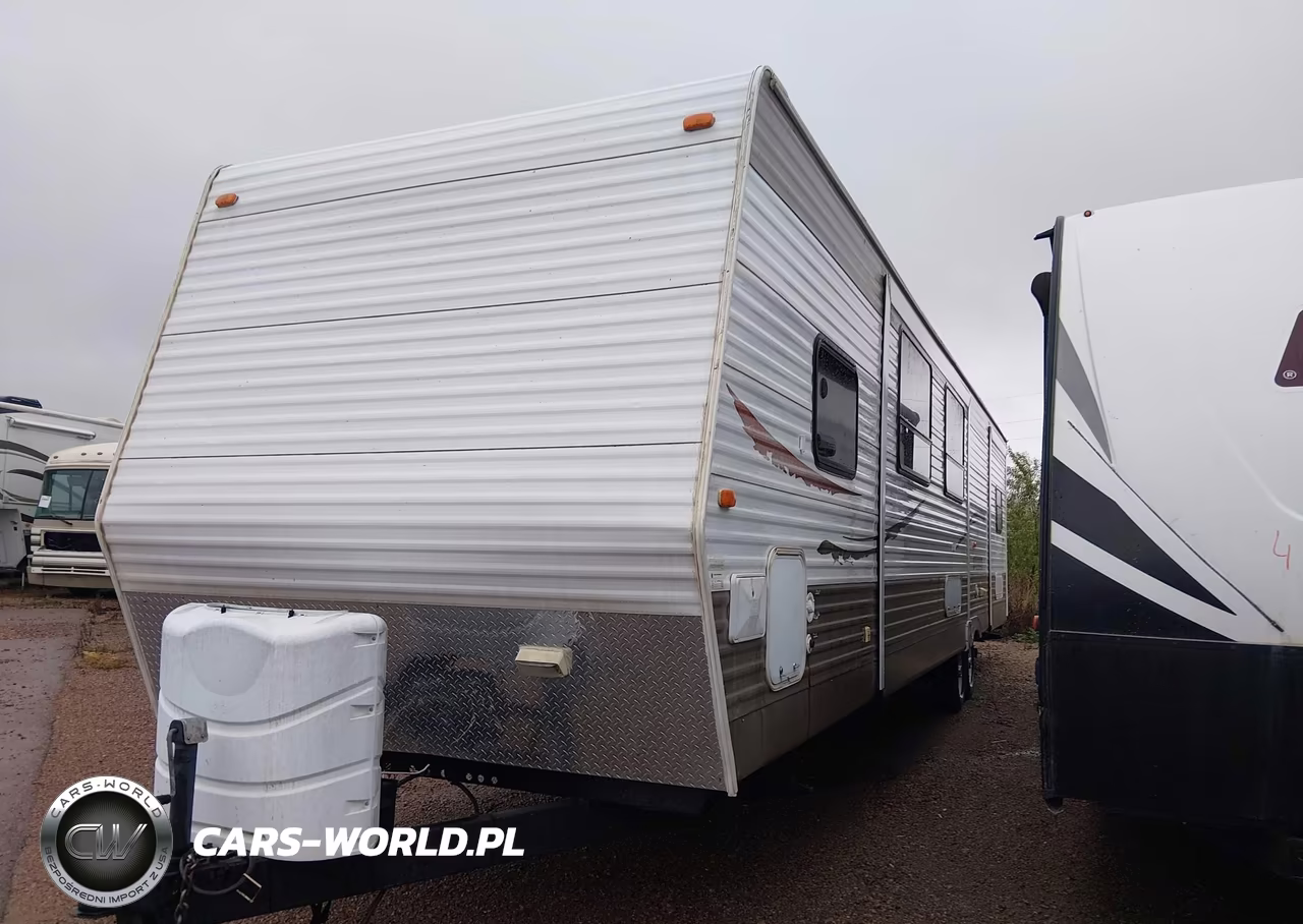 2011 Riverside Travel Trailer VIN:521BT3921BP015271 - 2
