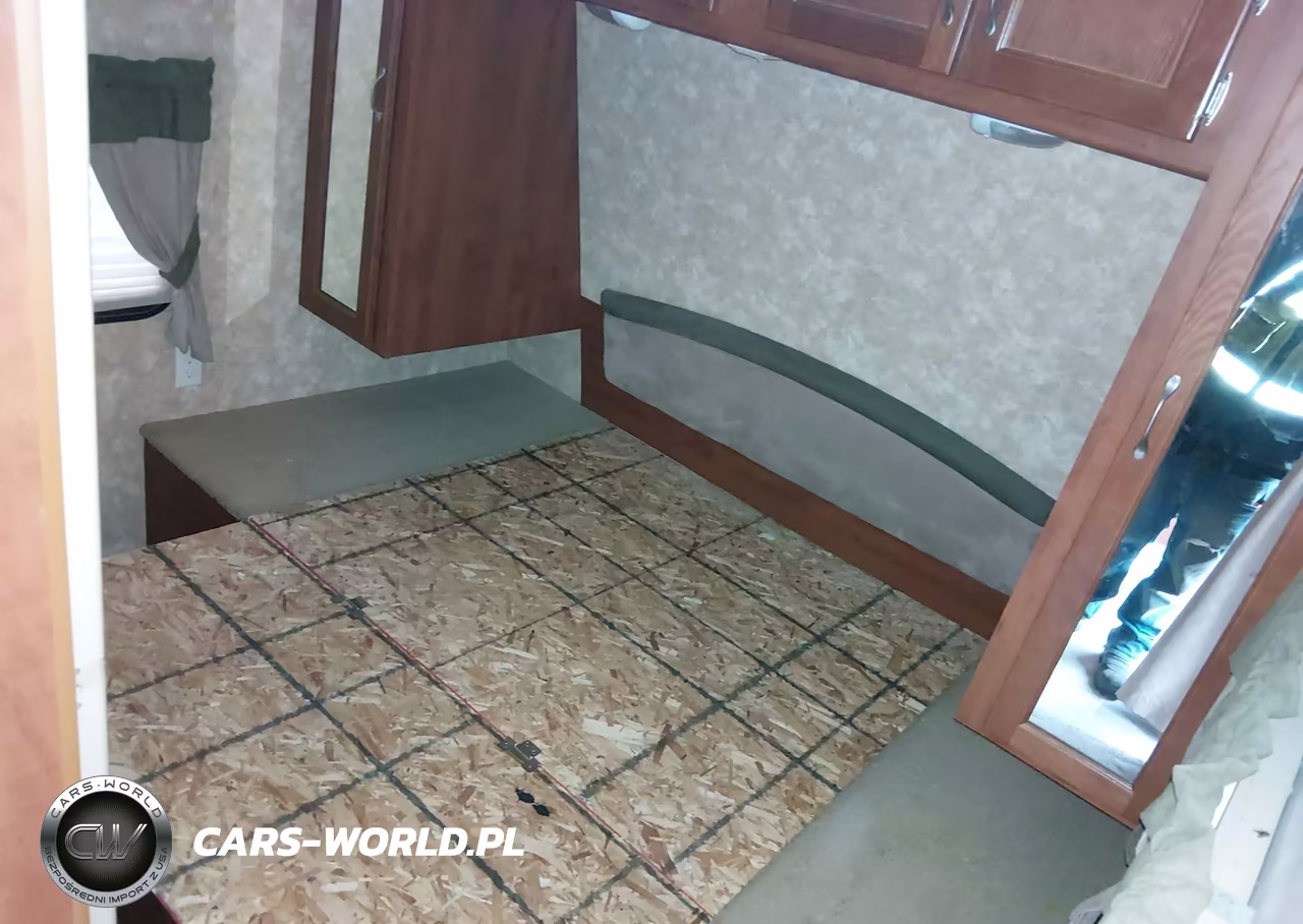 2011 Riverside Travel Trailer VIN:521BT3921BP015271 - 5