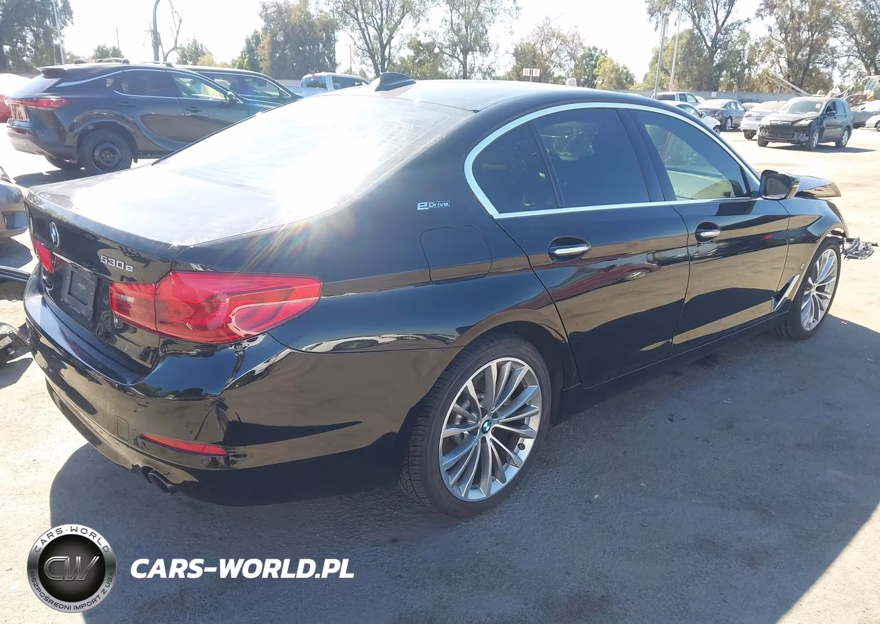 2018 BMW 530E Iperformance VIN:WBAJA9C58JG623238 - 4