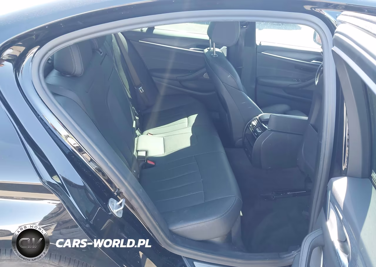 2018 BMW 530E Iperformance VIN:WBAJA9C58JG623238 - 8