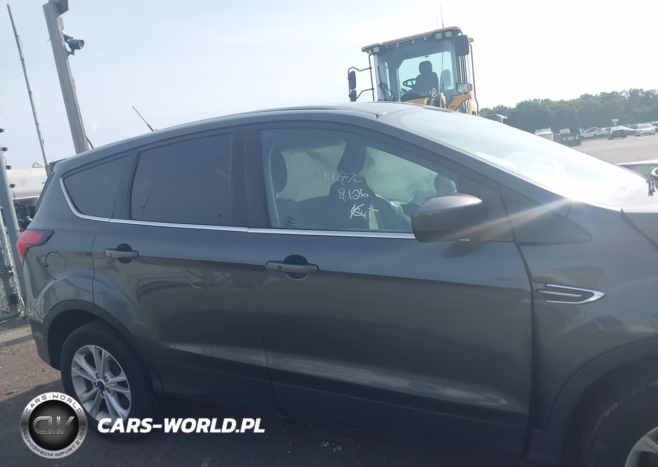 2019 Ford Escape Se VIN:1FMCU9GDXKUA77349 - 13