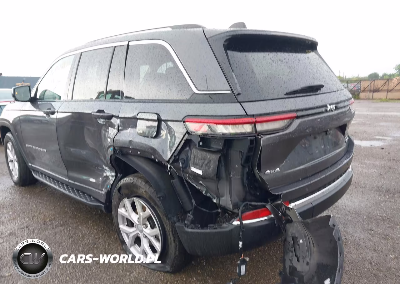 2022 Jeep Grand Cherokee Limited 4X4 VIN:1C4RJHBG4N8545382 - 12