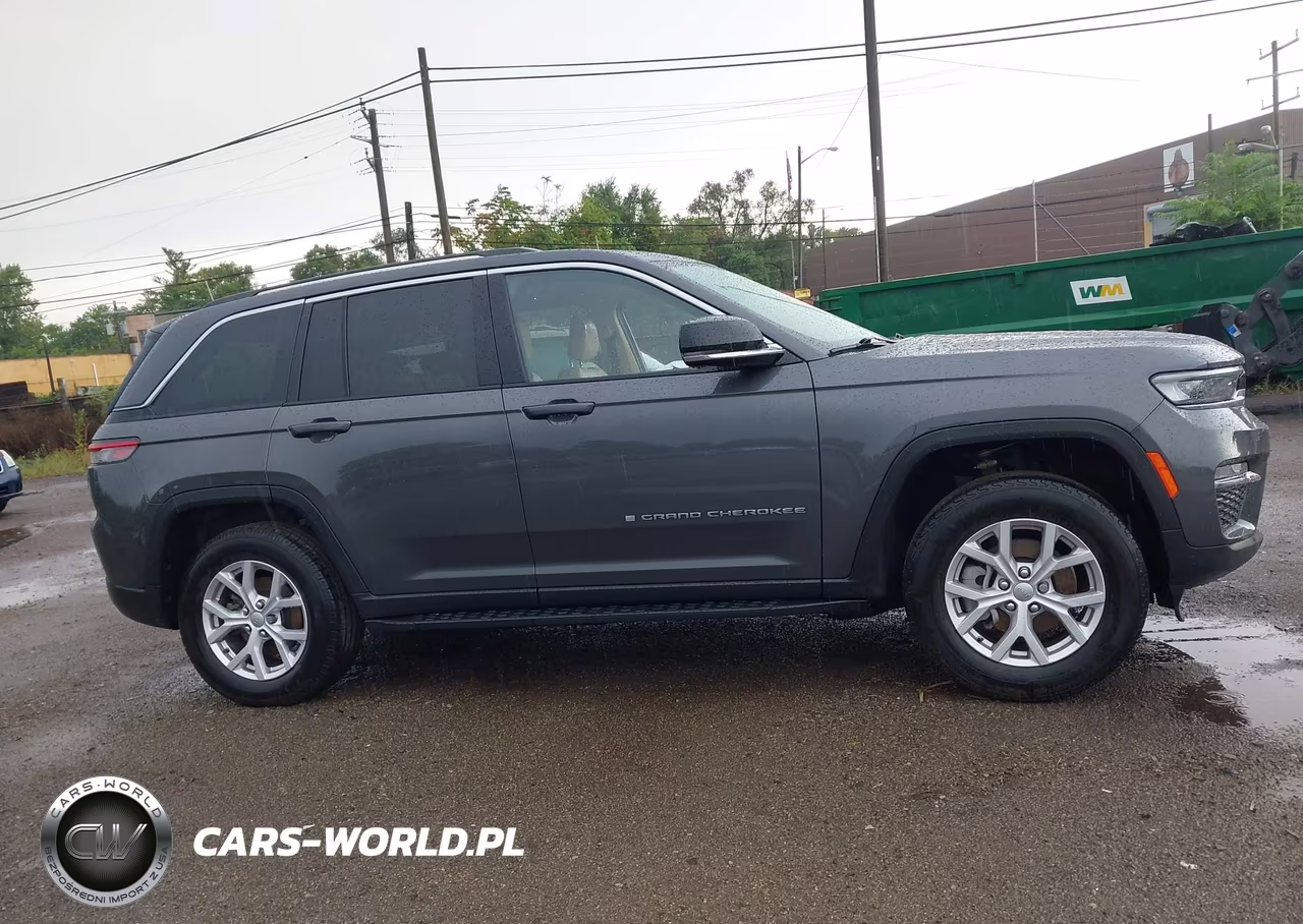 2022 Jeep Grand Cherokee Limited 4X4 VIN:1C4RJHBG4N8545382 - 14