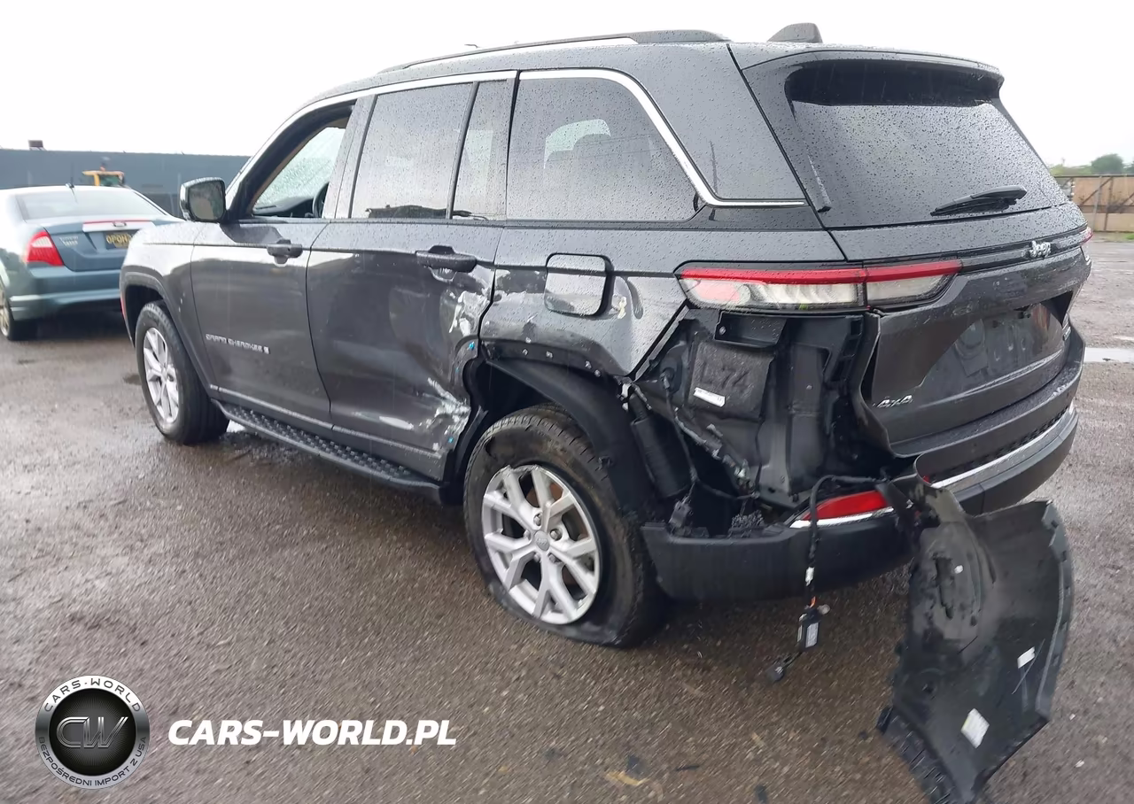 2022 Jeep Grand Cherokee Limited 4X4 VIN:1C4RJHBG4N8545382 - 3