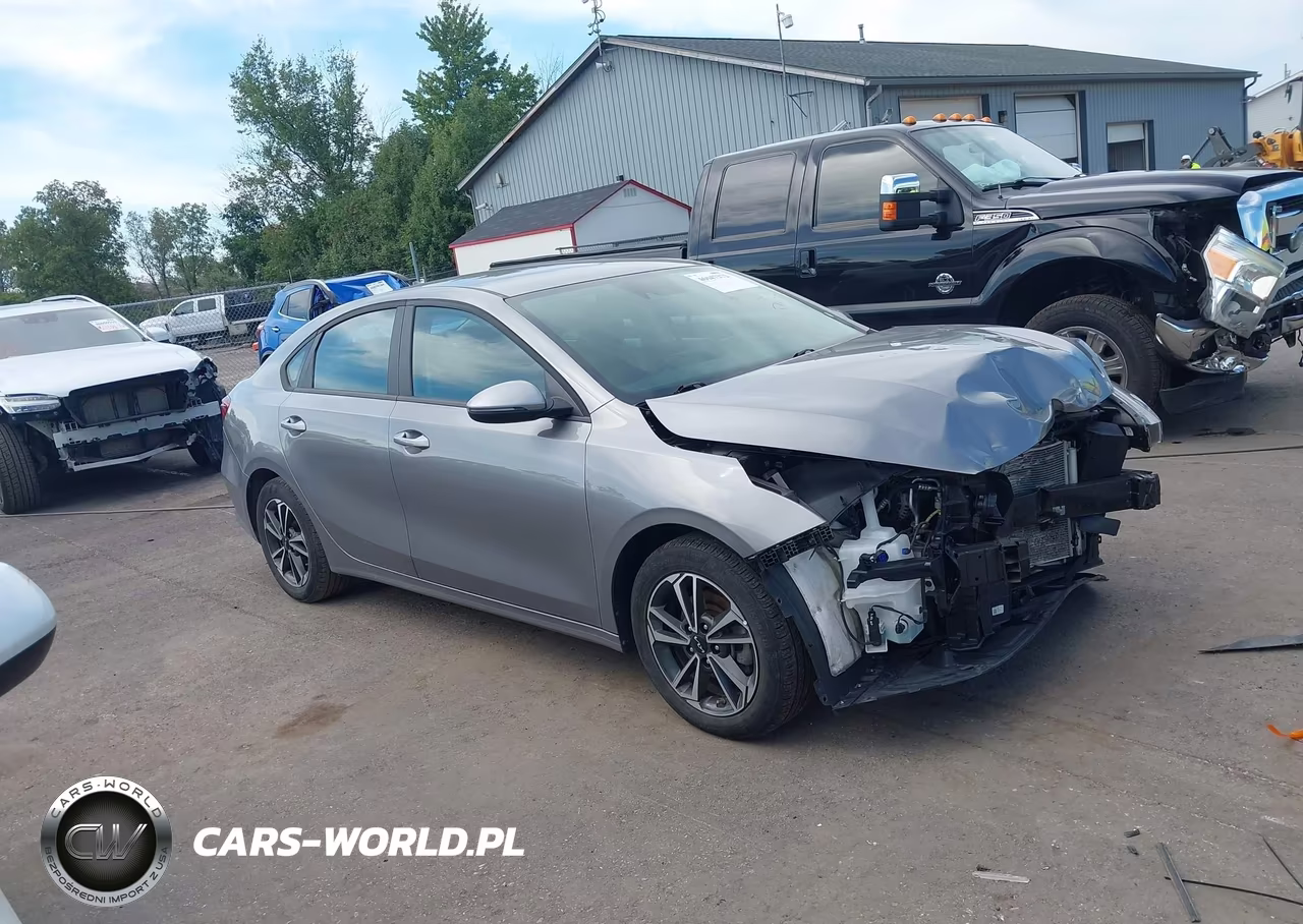 2024 Kia Forte Lxs VIN:3KPF24AD2RE826740 - 1