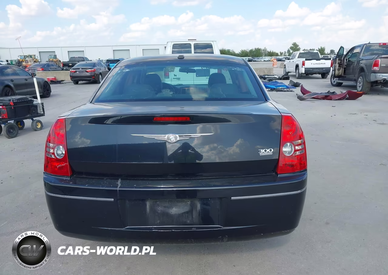 2010 Chrysler 300 Touring-Signature Series-Executive Series VIN:2C3CA5CV3AH262868 - 16