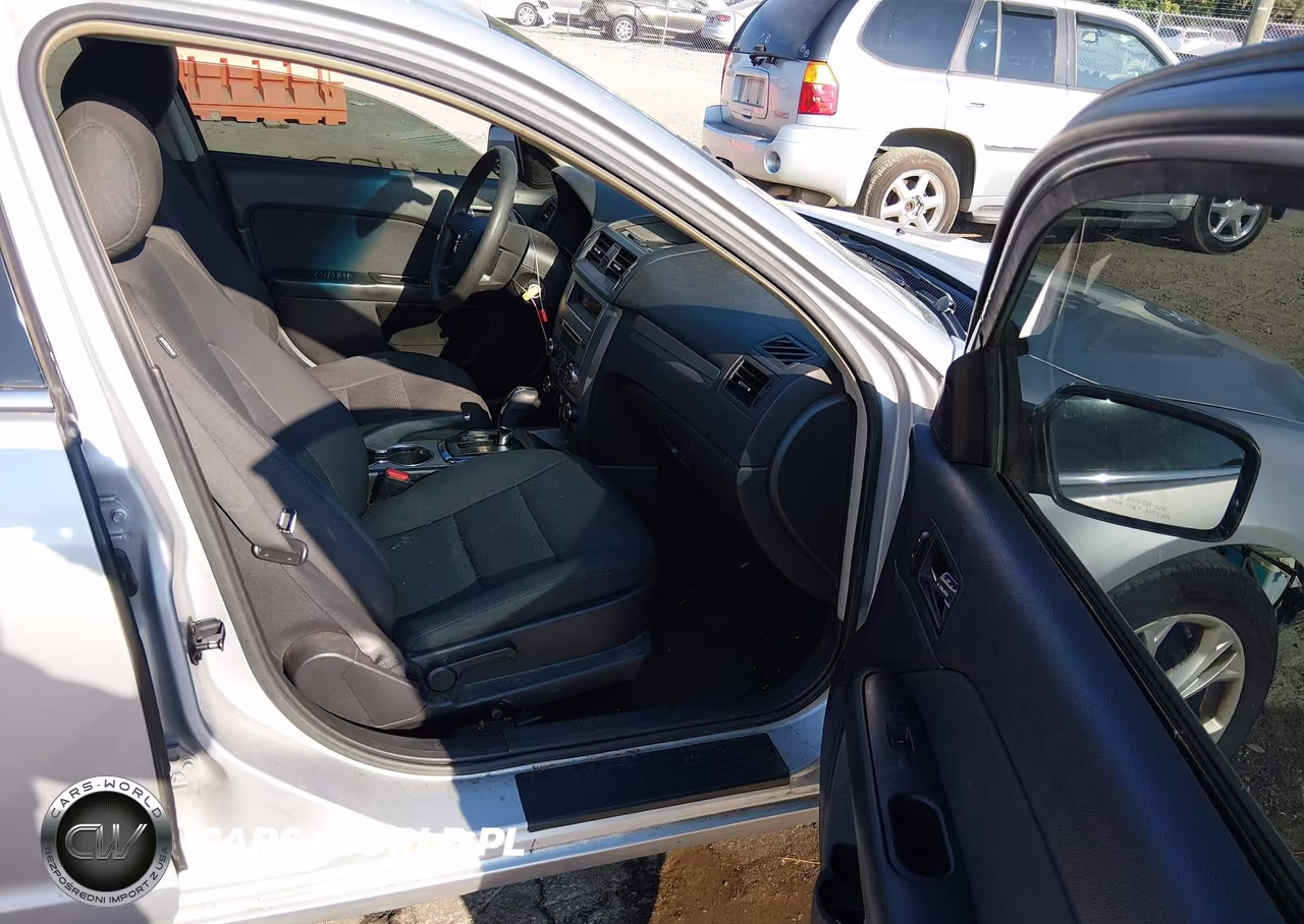 2012 Ford Fusion Se VIN:3FAHP0HA8CR355665 - 5