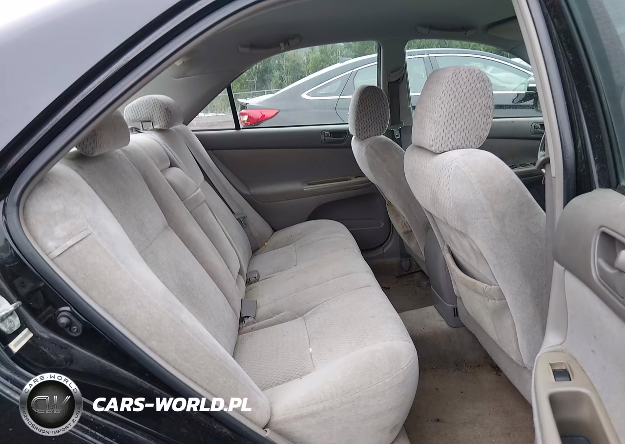 2004 Toyota Camry Le VIN:4T1BE32K04U286856 - 8