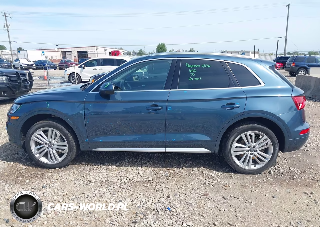 2018 Audi Q5 2.0T Premium-2.0T Tech Premium VIN:WA1CNAFY6J2225704 - 14