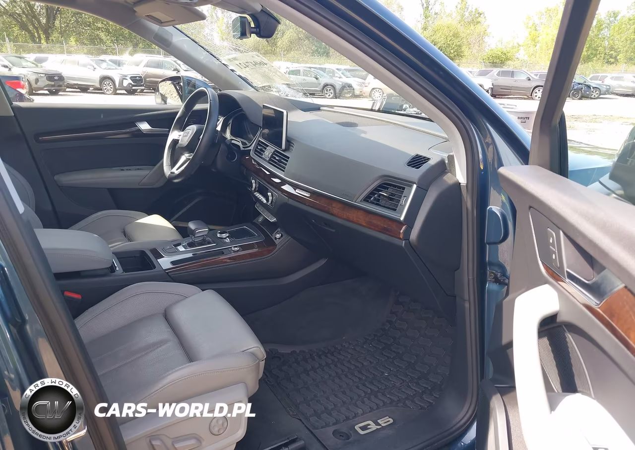 2018 Audi Q5 2.0T Premium-2.0T Tech Premium VIN:WA1CNAFY6J2225704 - 5