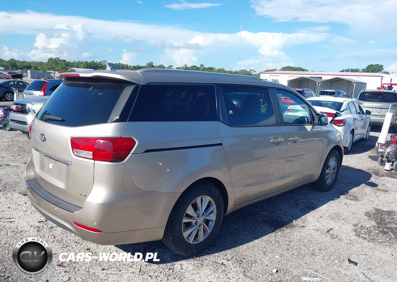 2016 Kia Sedona Lx VIN:KNDMB5C14G6088426 - 4