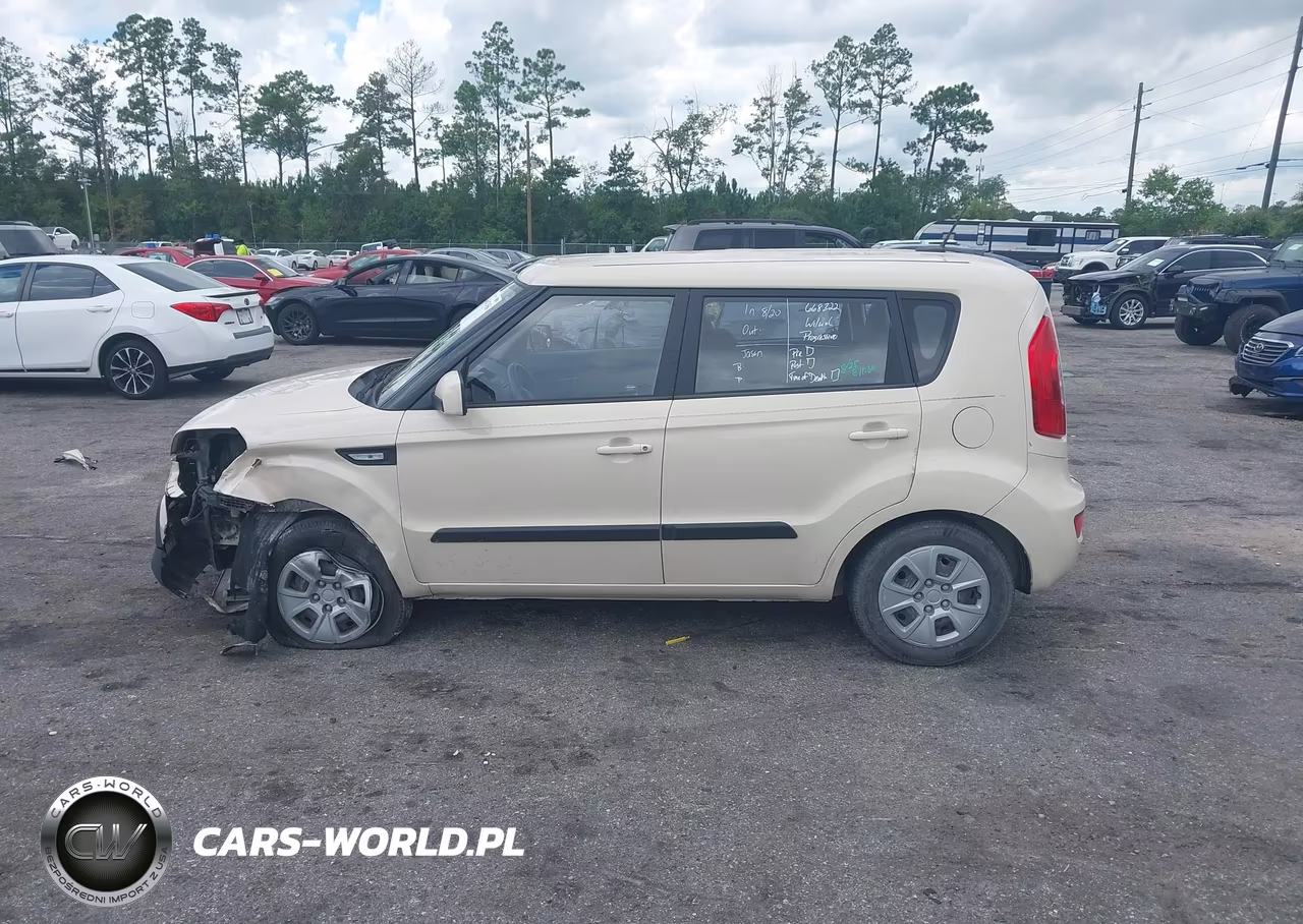 2013 Kia Soul VIN:KNDJT2A56D7758214 - 14