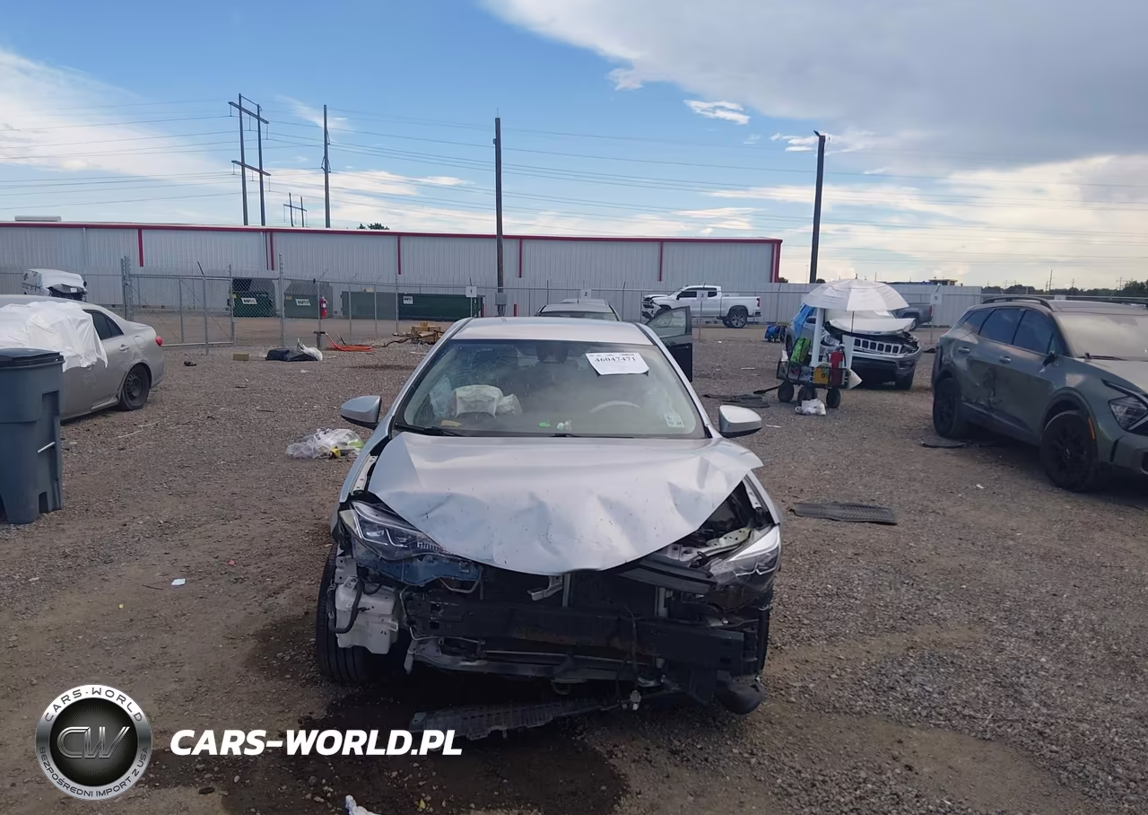 2017 Toyota Corolla Le VIN:2T1BURHE0HC946120 - 12