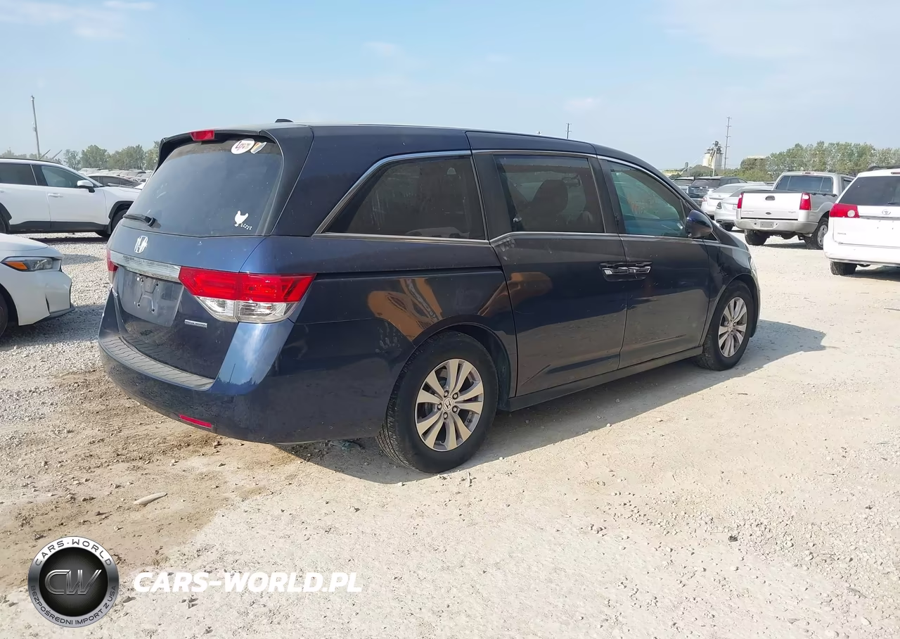 2016 Honda Odyssey Se VIN:5FNRL5H37GB086896 - 4
